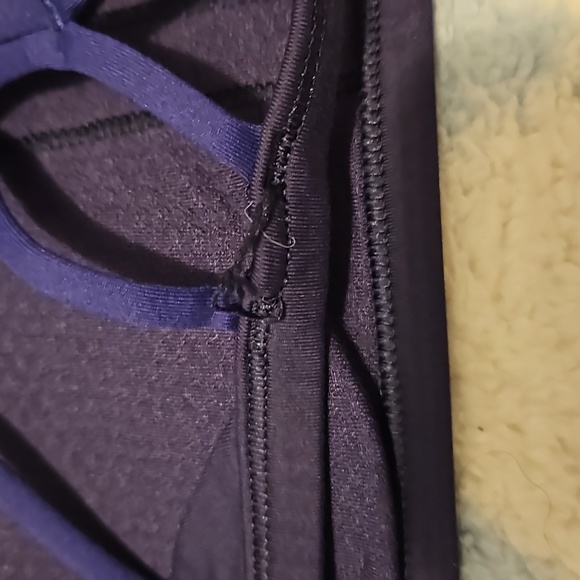 Navy Blue Lululemon Bra size 6 - Picture 4 of 4